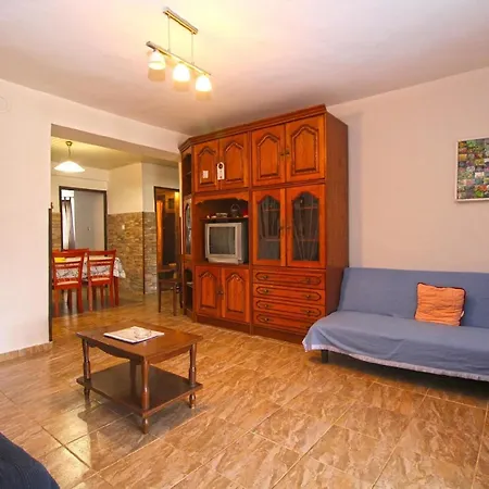 Apartment Fuer 6 Personen Ca 75 Qm In Fazana, Istrien Istrische Riviera *